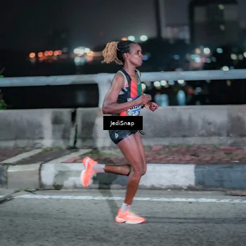 Runner Photo 5917505