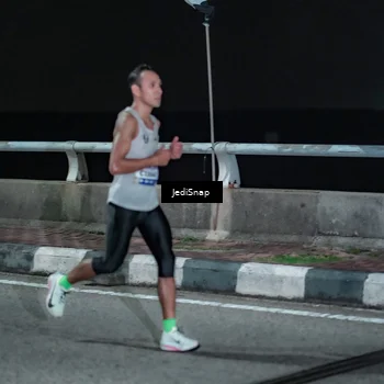 Runner Photo 5917524