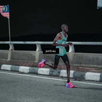 Runner Photo 5917545