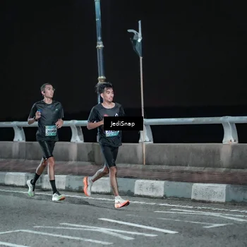 Runner Photo 5917571