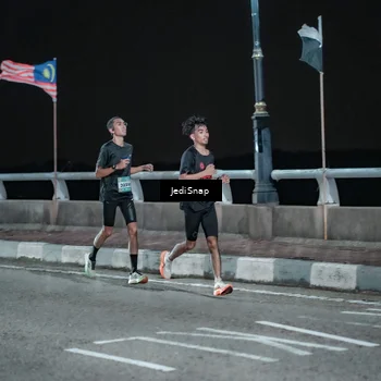 Runner Photo 5917577