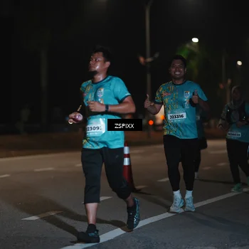 Runner Photo 5917592