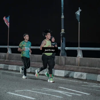 Runner Photo 5917649