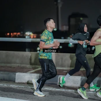 Runner Photo 5917672