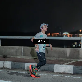Runner Photo 5917723