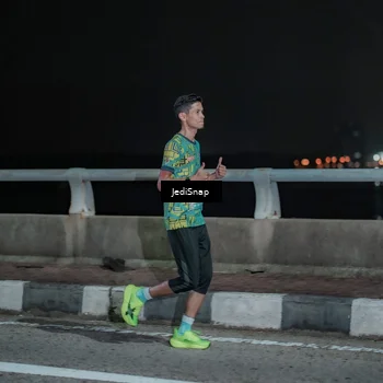 Runner Photo 5917758