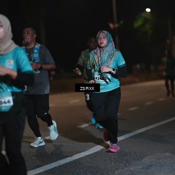 Runner Photo 5917853