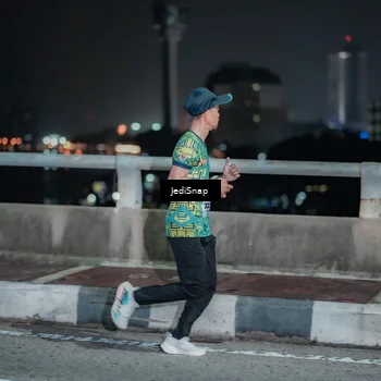 Runner Photo 5917877