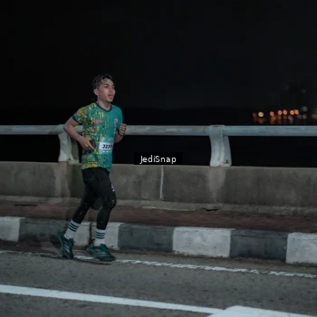 Runner Photo 5917881