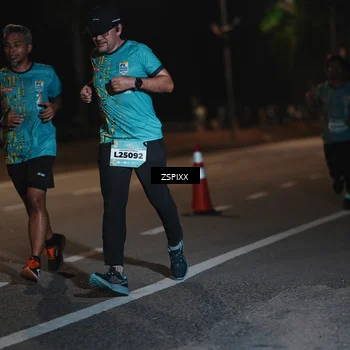 Runner Photo 5917903
