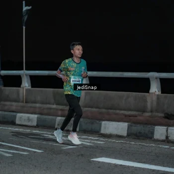 Runner Photo 5917935