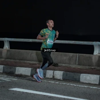 Runner Photo 5917969