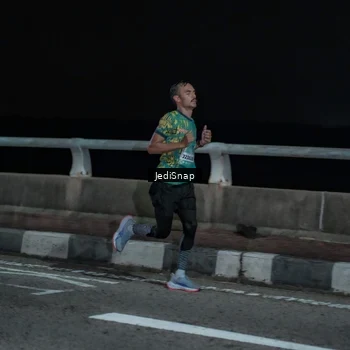 Runner Photo 5917971