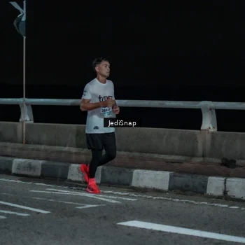 Runner Photo 5917977