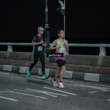 Runner Photo 5917990