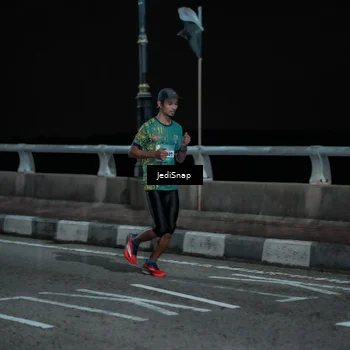 Runner Photo 5918008