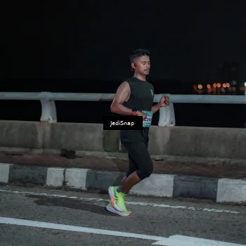 Runner Photo 5918049