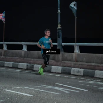 Runner Photo 5918055