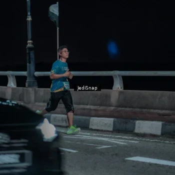 Runner Photo 5918059