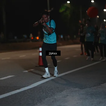 Runner Photo 5918065