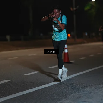 Runner Photo 5918071