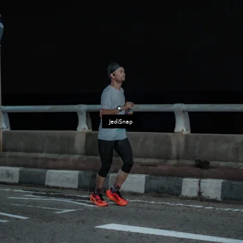 Runner Photo 5918078