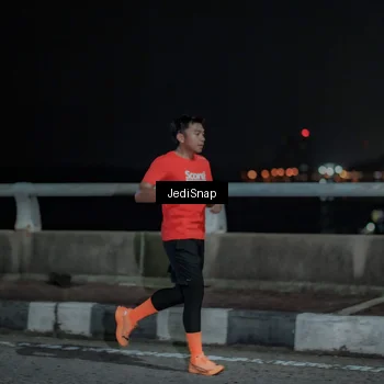 Runner Photo 5918100
