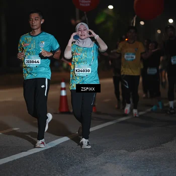Runner Photo 5918135