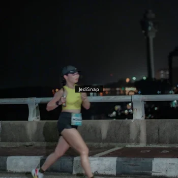 Runner Photo 5918144