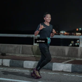 Runner Photo 5918189