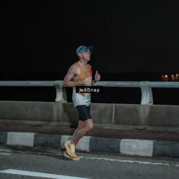 Runner Photo 5918199