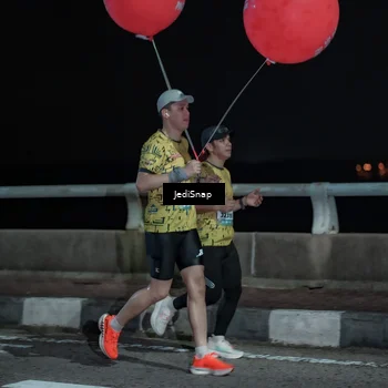 Runner Photo 5918242