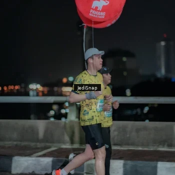 Runner Photo 5918250