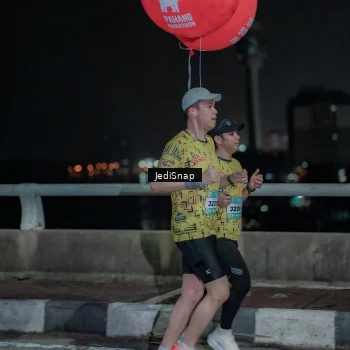Runner Photo 5918251