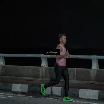 Runner Photo 5918255