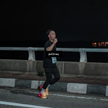 Runner Photo 5918274