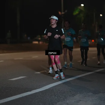 Runner Photo 5918299