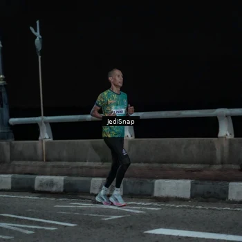 Runner Photo 5918313