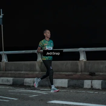 Runner Photo 5918324