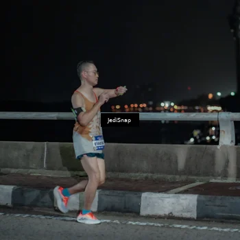 Runner Photo 5918344