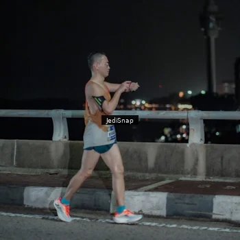 Runner Photo 5918345