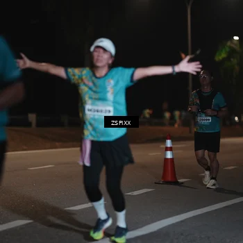 Runner Photo 5918376