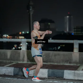Runner Photo 5918383