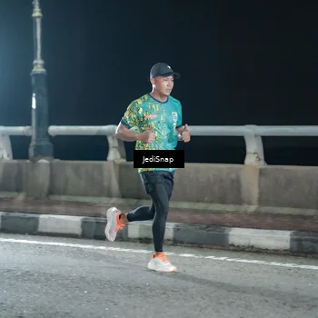 Runner Photo 5918402