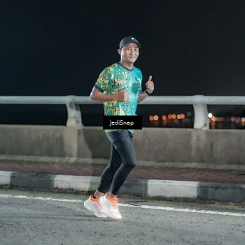 Runner Photo 5918406
