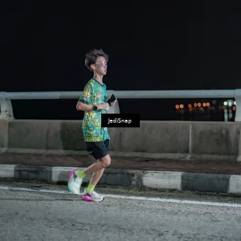 Runner Photo 5918555
