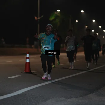 Runner Photo 5918642