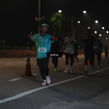 Runner Photo 5918645