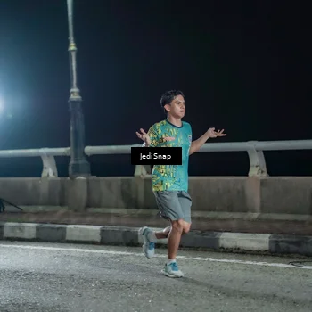 Runner Photo 5918675