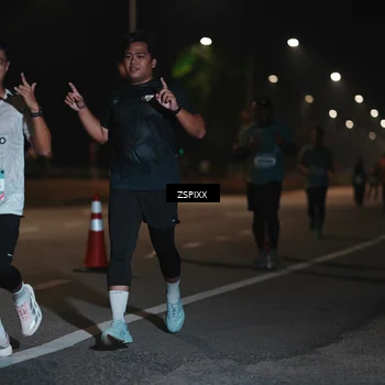 Runner Photo 5918709